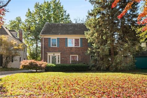 16824 Holbrook Road Shaker Heights OH 44120