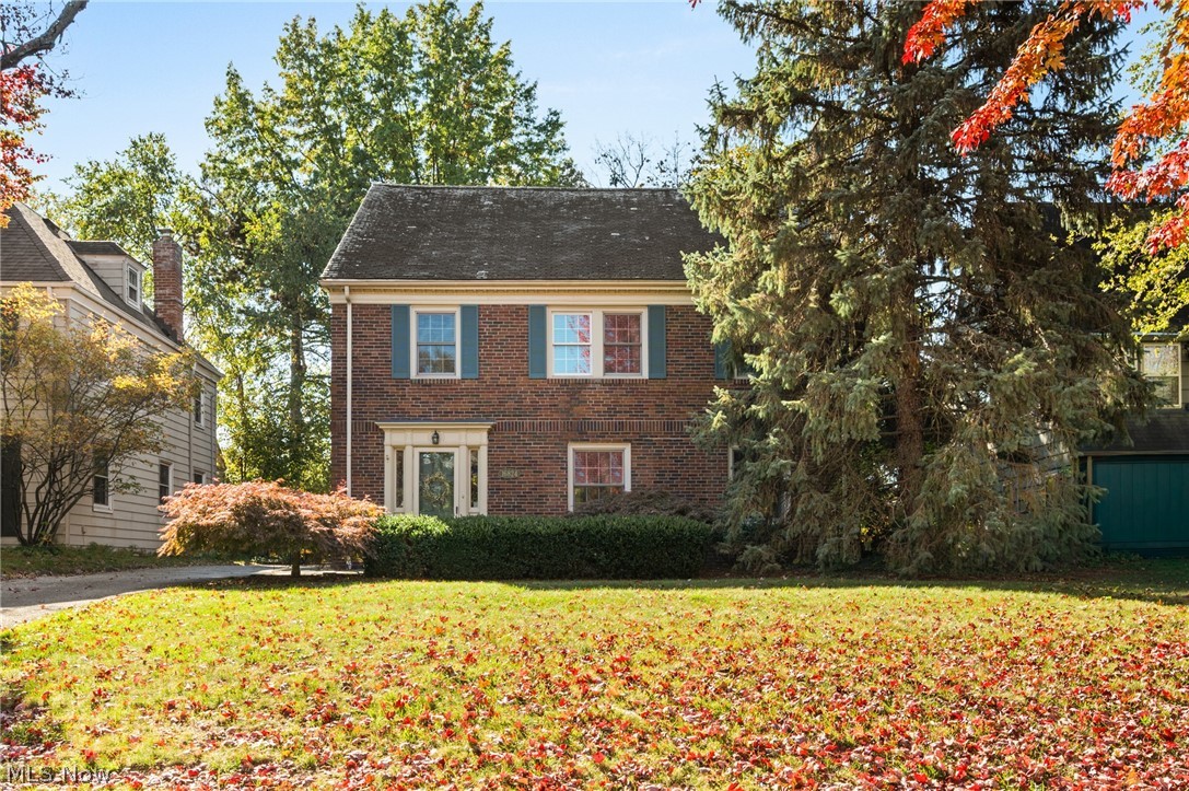 16824 Holbrook Road Shaker Heights OH 44120