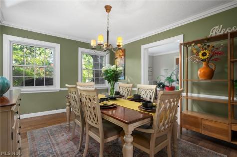 16824 Holbrook Road Shaker Heights OH 44120