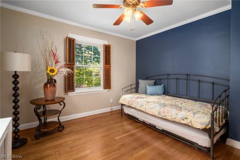 16824 Holbrook Road Shaker Heights OH 44120