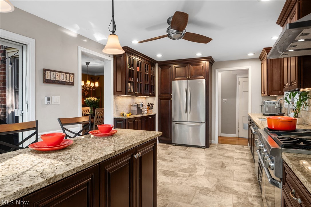 16824 Holbrook Road Shaker Heights OH 44120