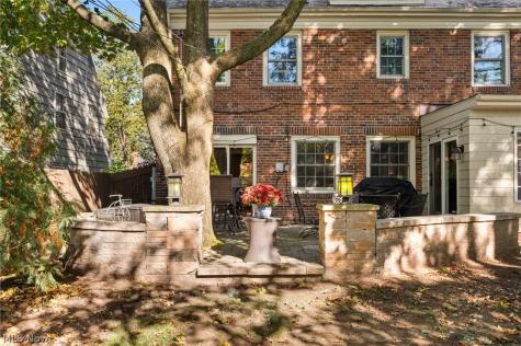 16824 Holbrook Road Shaker Heights OH 44120