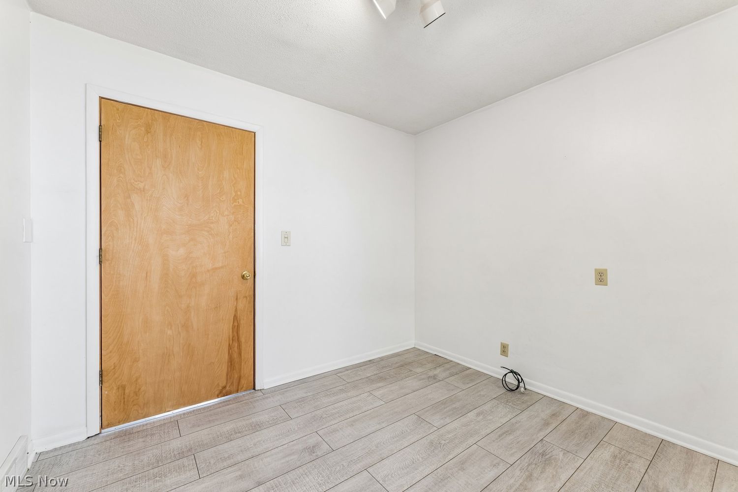 1614 Rosewood Avenue Lakewood OH 44107