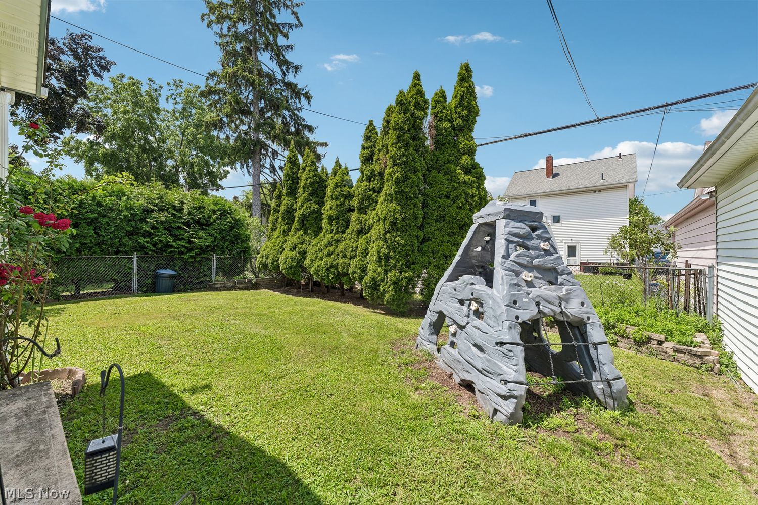 1614 Rosewood Avenue Lakewood OH 44107
