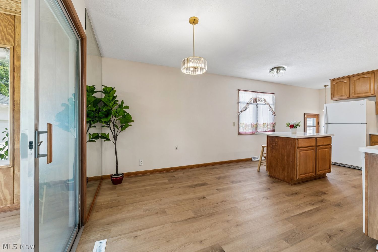 1614 Rosewood Avenue Lakewood OH 44107
