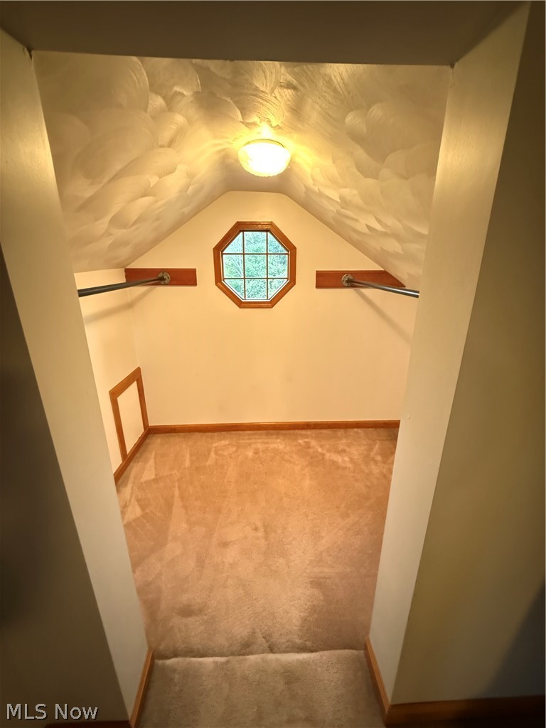 536 Woodvue Lane Wintersville OH 43953