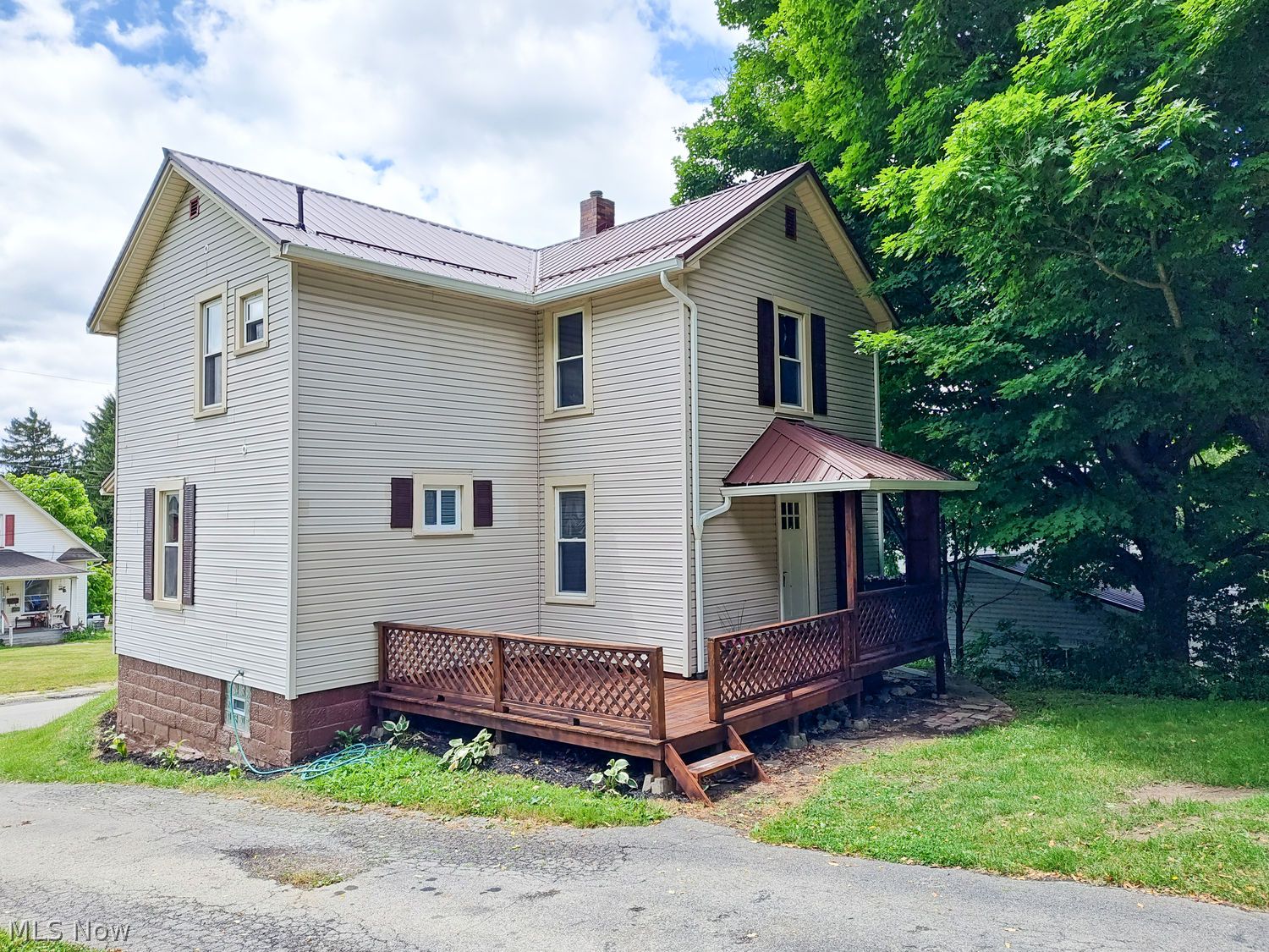 304 E Grant Street East Palestine OH 44413
