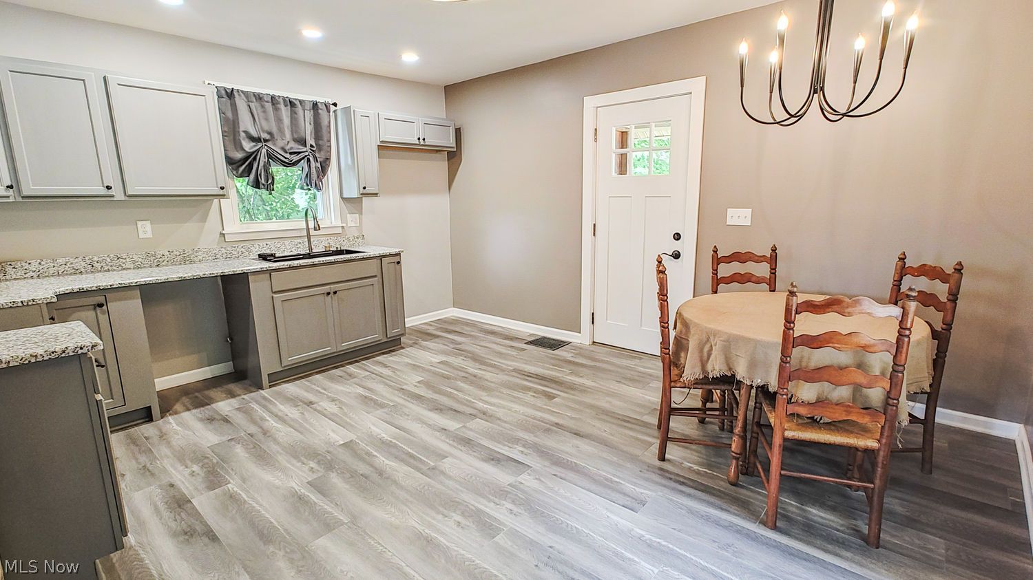 304 E Grant Street East Palestine OH 44413