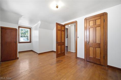 5003 W Ridgewood Drive Parma OH 44134