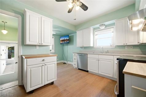 5003 W Ridgewood Drive Parma OH 44134