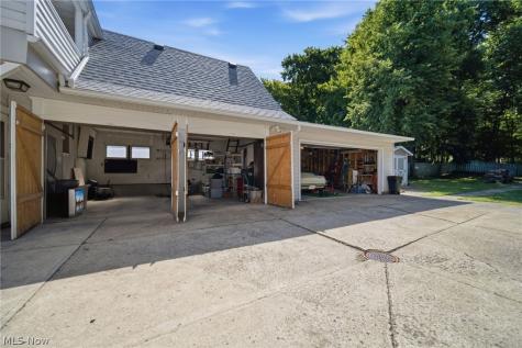 5003 W Ridgewood Drive Parma OH 44134