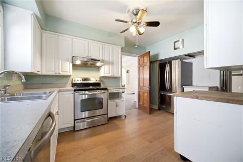 5003 W Ridgewood Drive Parma OH 44134