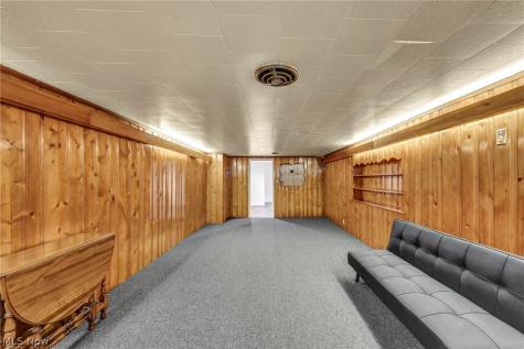 145 Hall Drive Wadsworth OH 44281