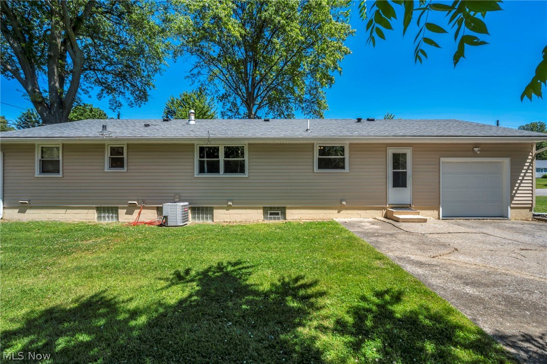 145 Hall Drive Wadsworth OH 44281