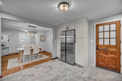 145 Hall Drive Wadsworth OH 44281