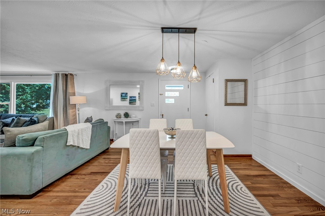 145 Hall Drive Wadsworth OH 44281