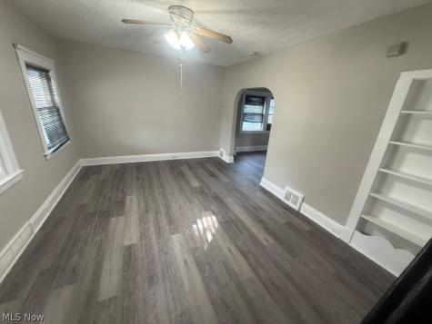15748 Mandalay Avenue Cleveland OH 44110