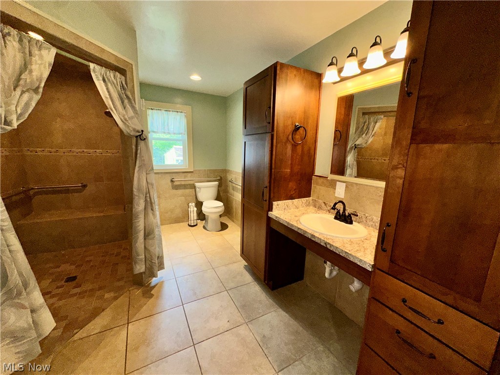 1459 W 114th Street Cleveland OH 44102