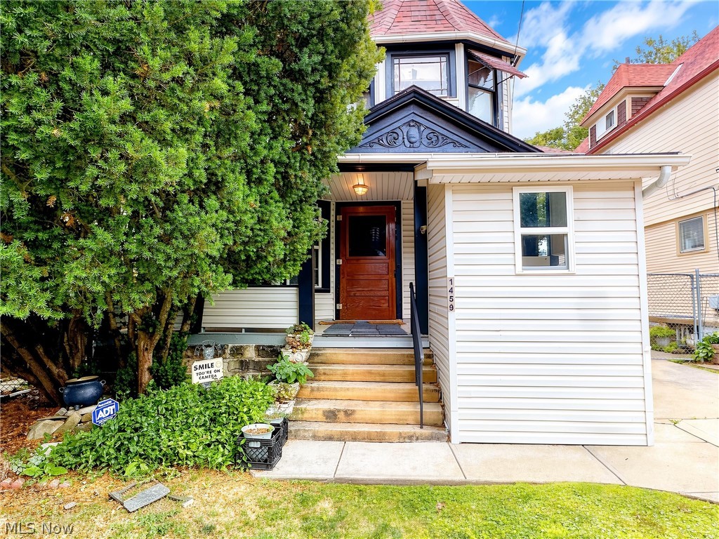 1459 W 114th Street Cleveland OH 44102