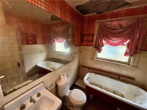 1459 W 114th Street Cleveland OH 44102