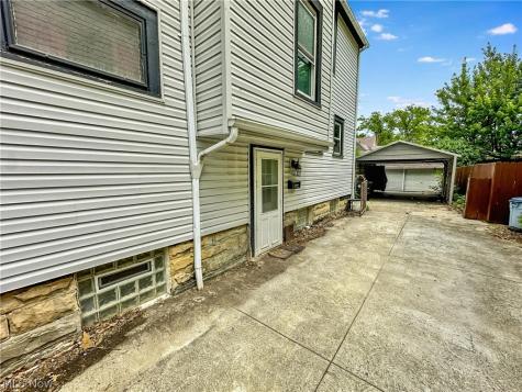 1459 W 114th Street Cleveland OH 44102