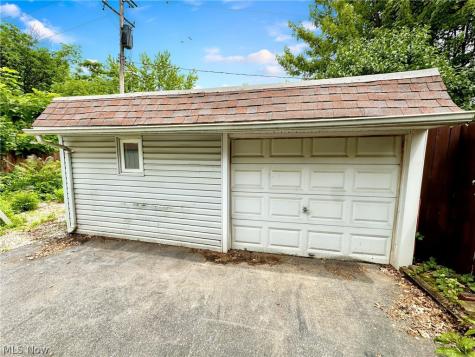 1459 W 114th Street Cleveland OH 44102