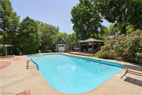 874 Merriman Road Akron OH 44303