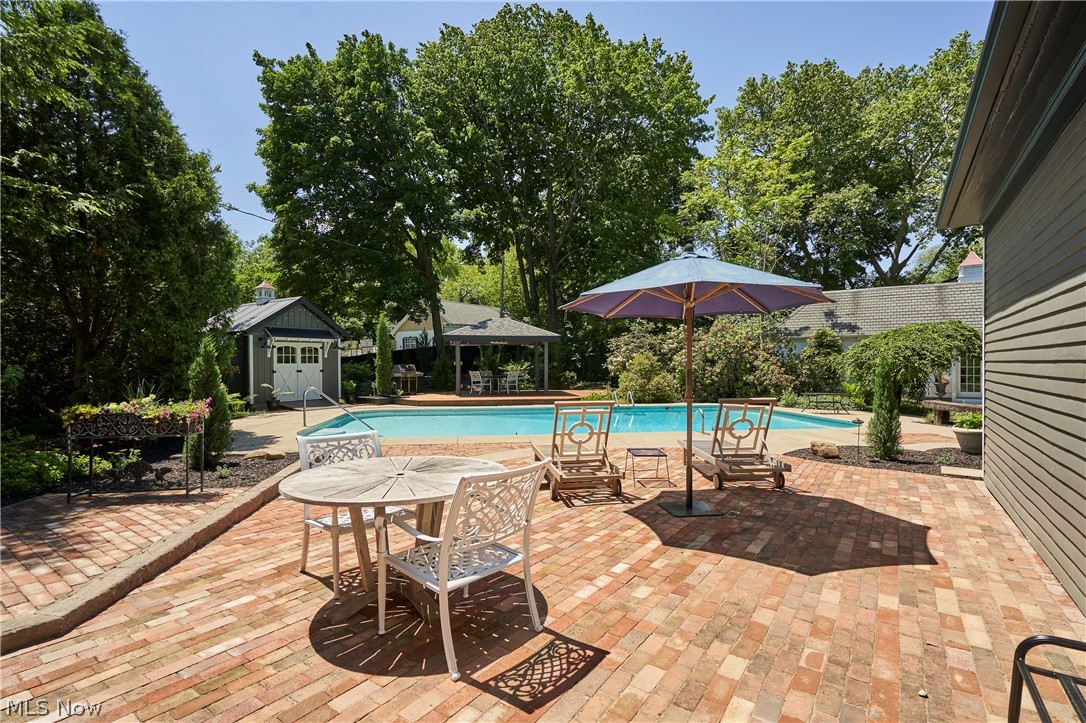 874 Merriman Road Akron OH 44303