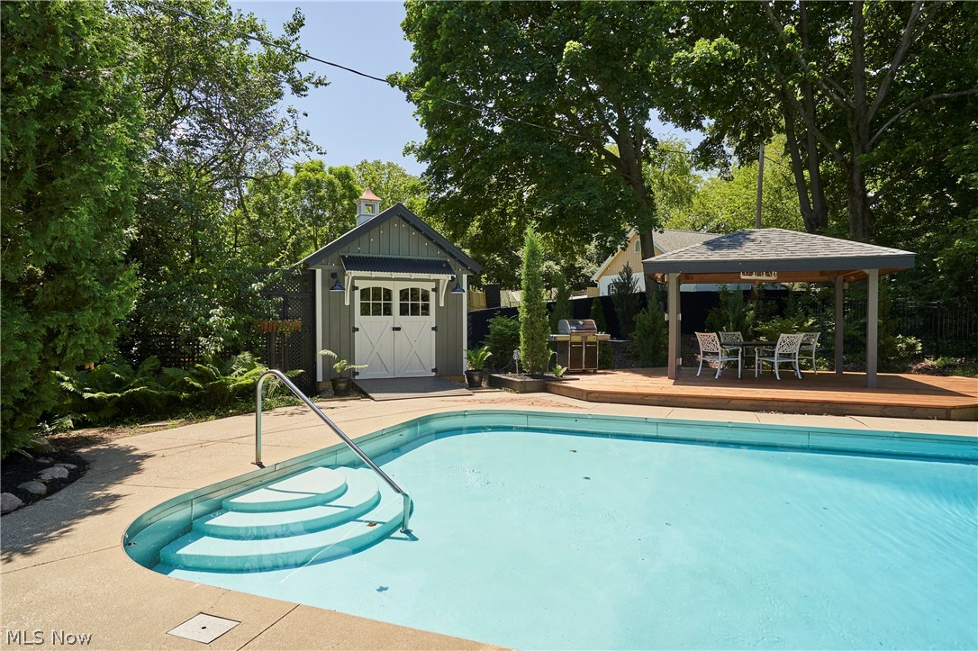 874 Merriman Road Akron OH 44303