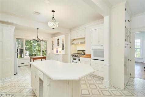 874 Merriman Road Akron OH 44303