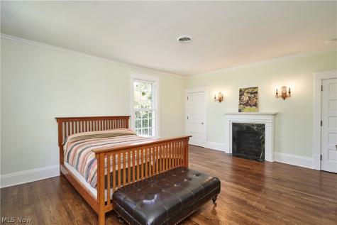 874 Merriman Road Akron OH 44303