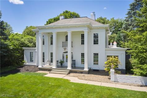 874 Merriman Road Akron OH 44303