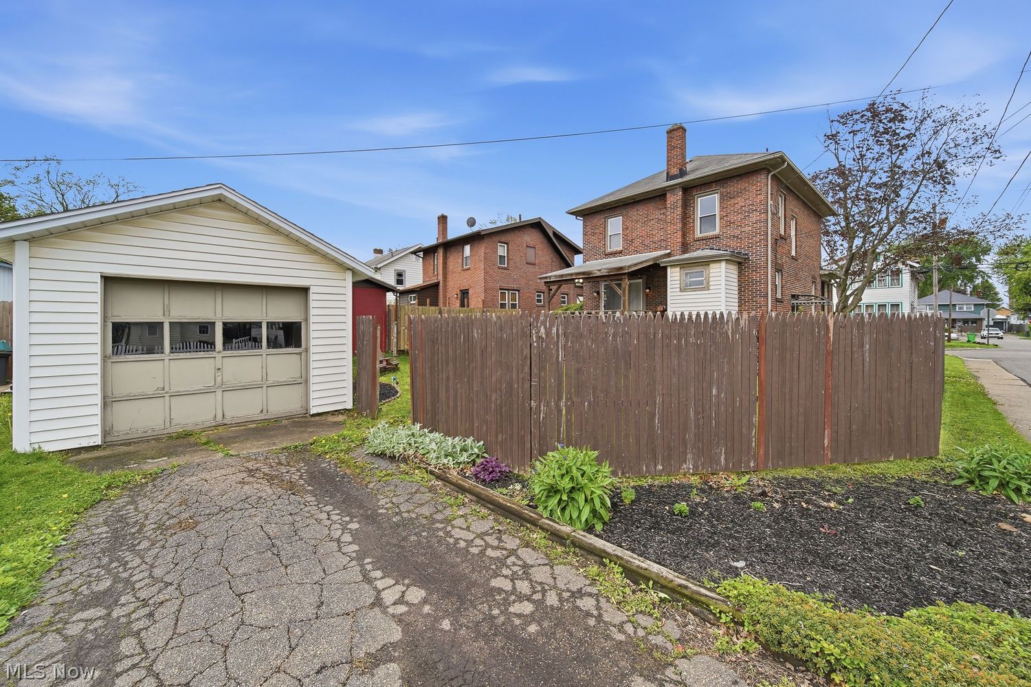 842 Seneca Street NE Massillon OH 44646