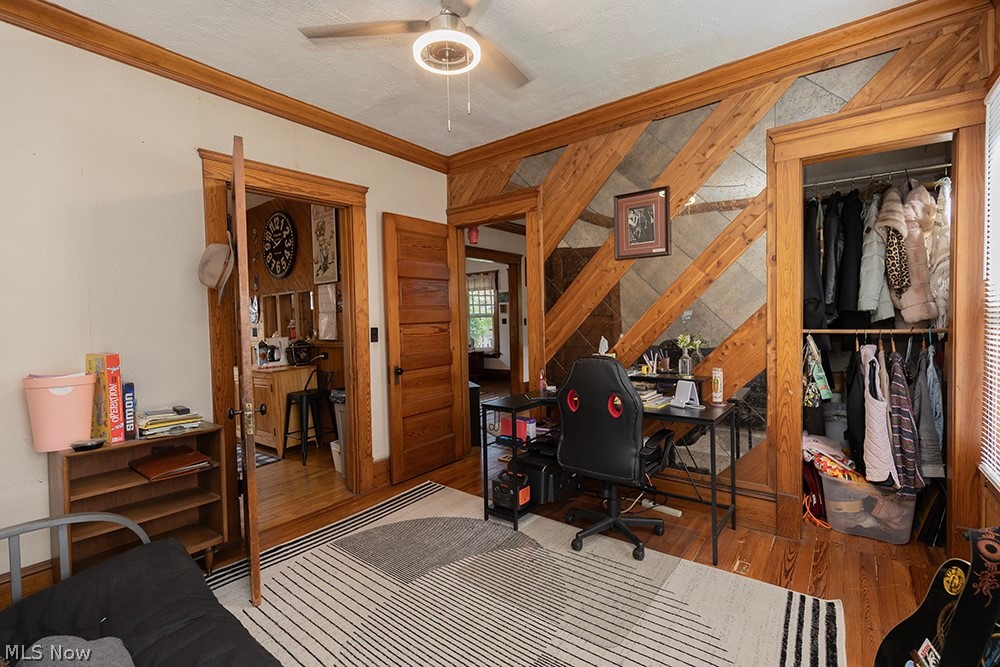 16821 Chatfield Avenue Cleveland OH 44111