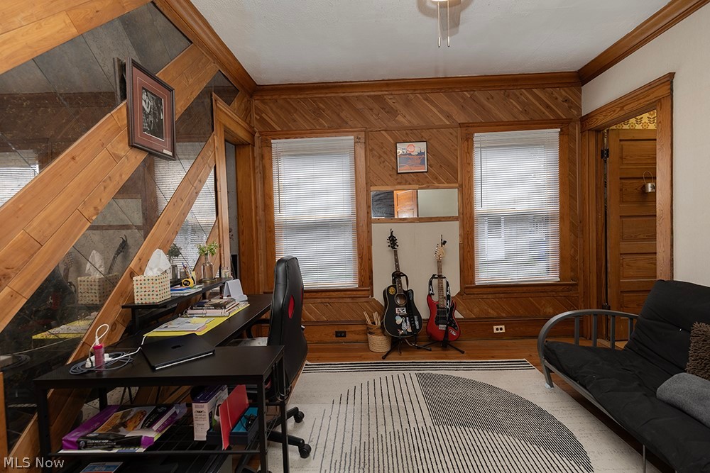 16821 Chatfield Avenue Cleveland OH 44111