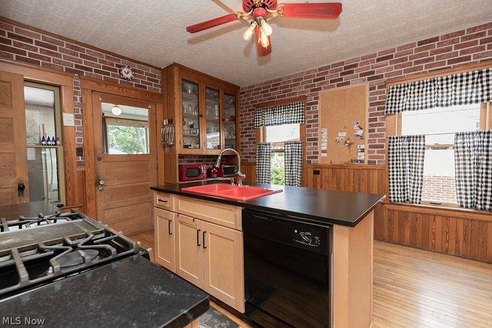16821 Chatfield Avenue Cleveland OH 44111