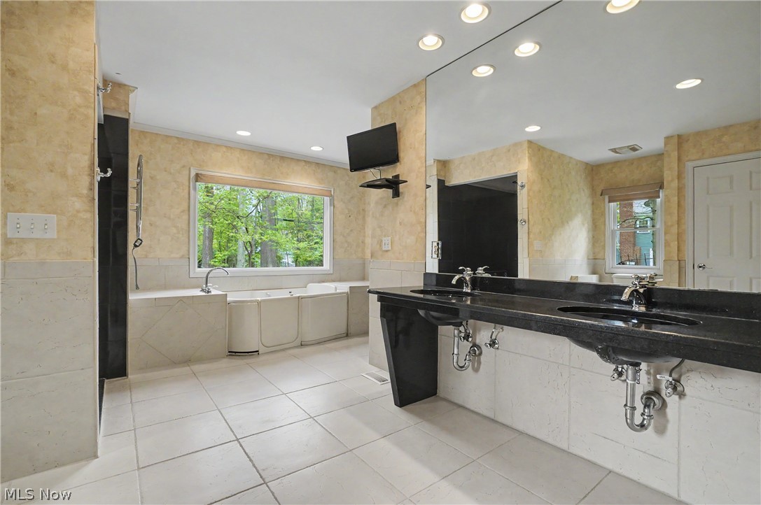 3022 Harriett Road Silver Lake OH 44224