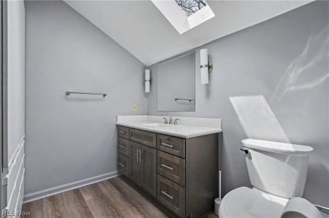 3022 Harriett Road Silver Lake OH 44224