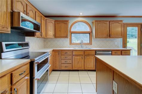 6094 Coppercove Circle NW North Canton OH 44720