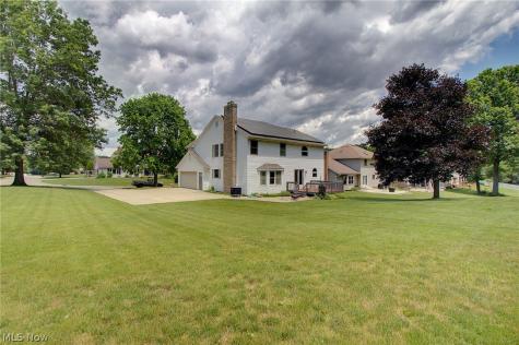 6094 Coppercove Circle NW North Canton OH 44720