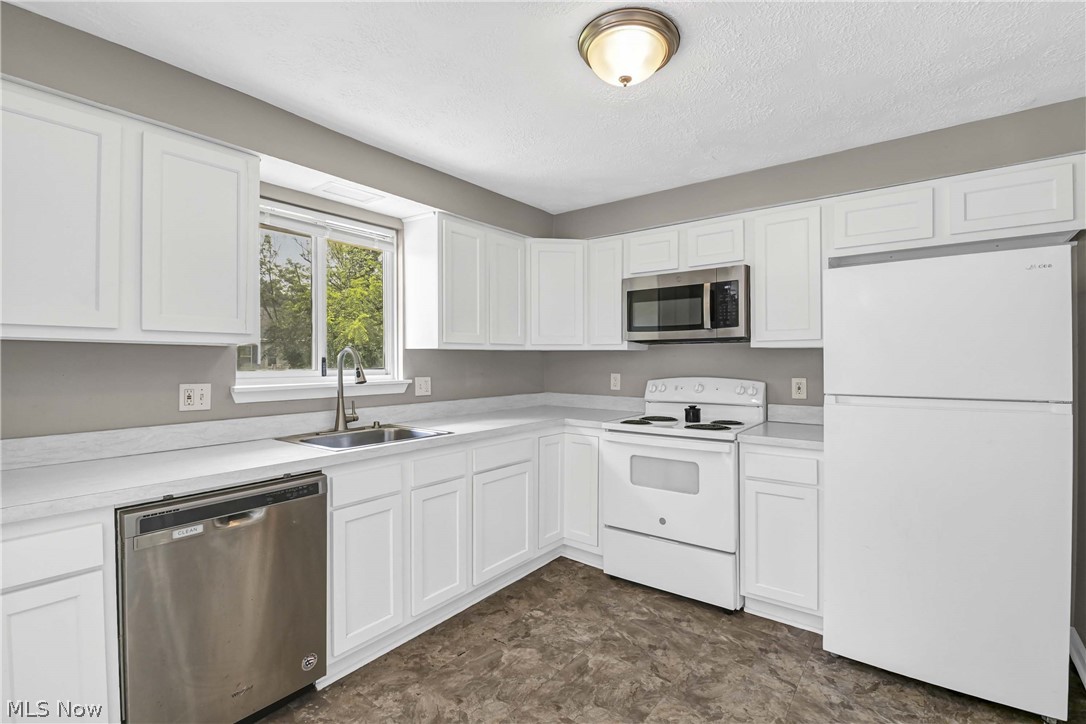 618 State Street Elyria OH 44035