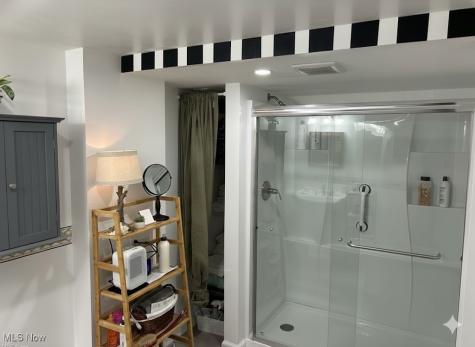 180 Elizabeth Parkway Akron OH 44304
