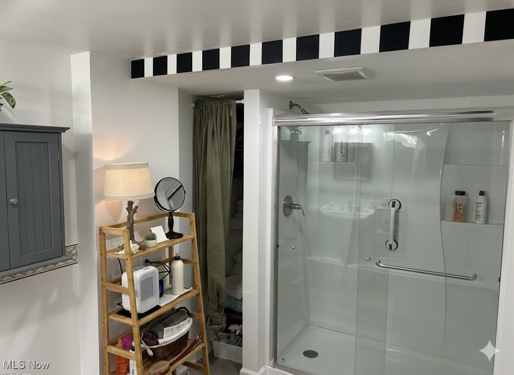 180 Elizabeth Parkway Akron OH 44304