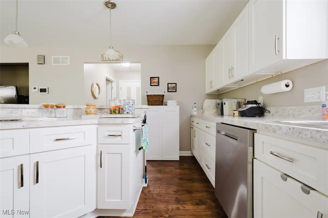 180 Elizabeth Parkway Akron OH 44304