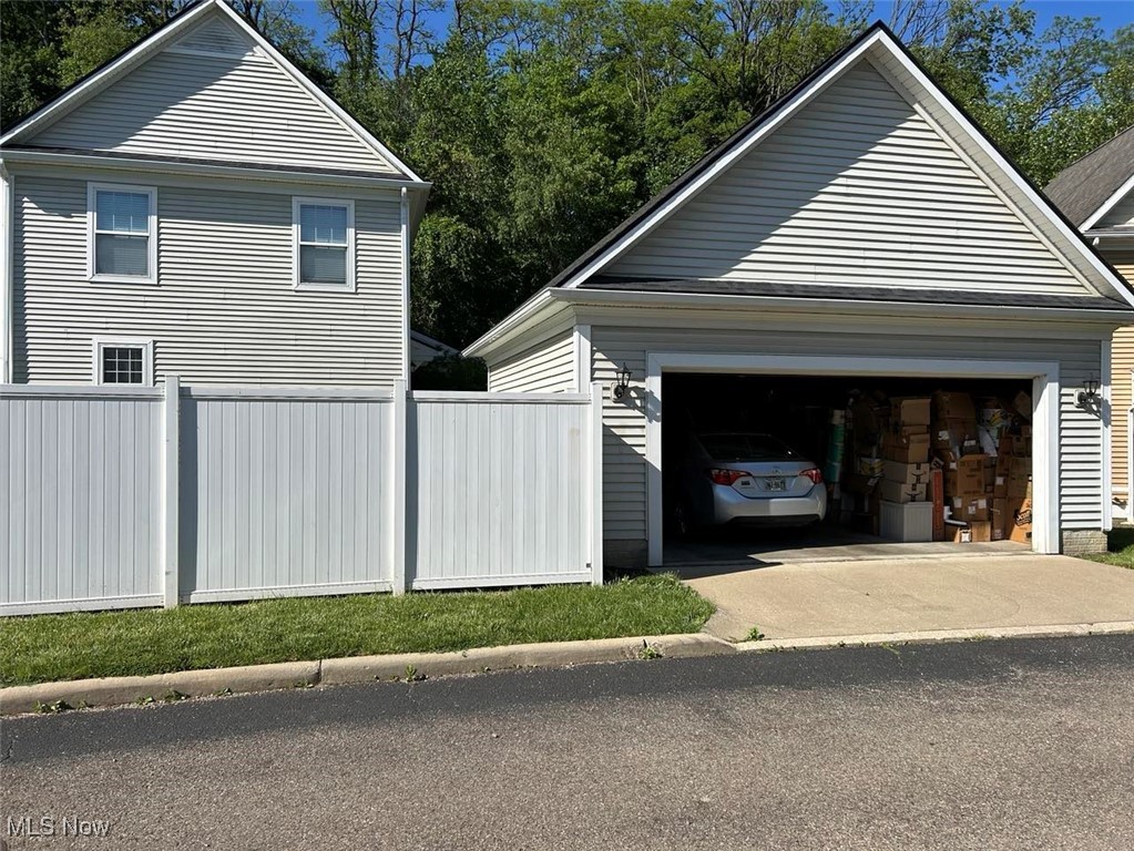 180 Elizabeth Parkway Akron OH 44304