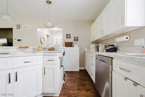 180 Elizabeth Parkway Akron OH 44304