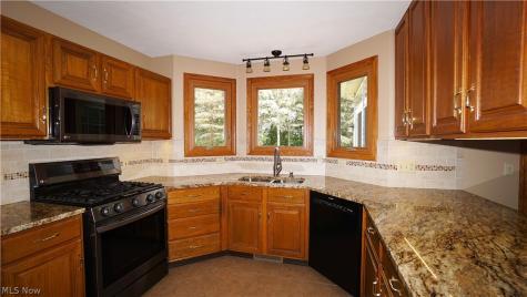 1416 Timbertop Drive Tallmadge OH 44278