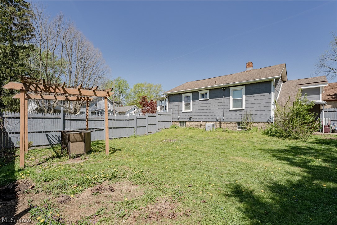2597 Christensen Avenue Akron OH 44314