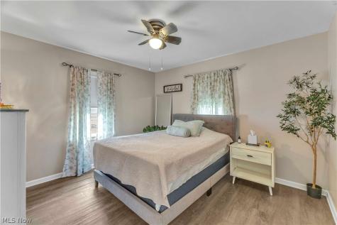 1627 33rd Street NE Canton OH 44714