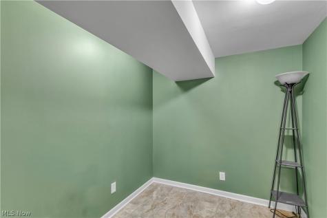 1627 33rd Street NE Canton OH 44714